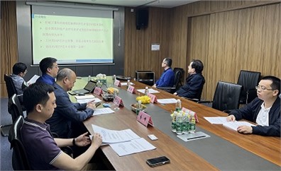 湖南省政協(xié)副主席、工商聯(lián)主席張健一行蒞臨進芯電子指導工作